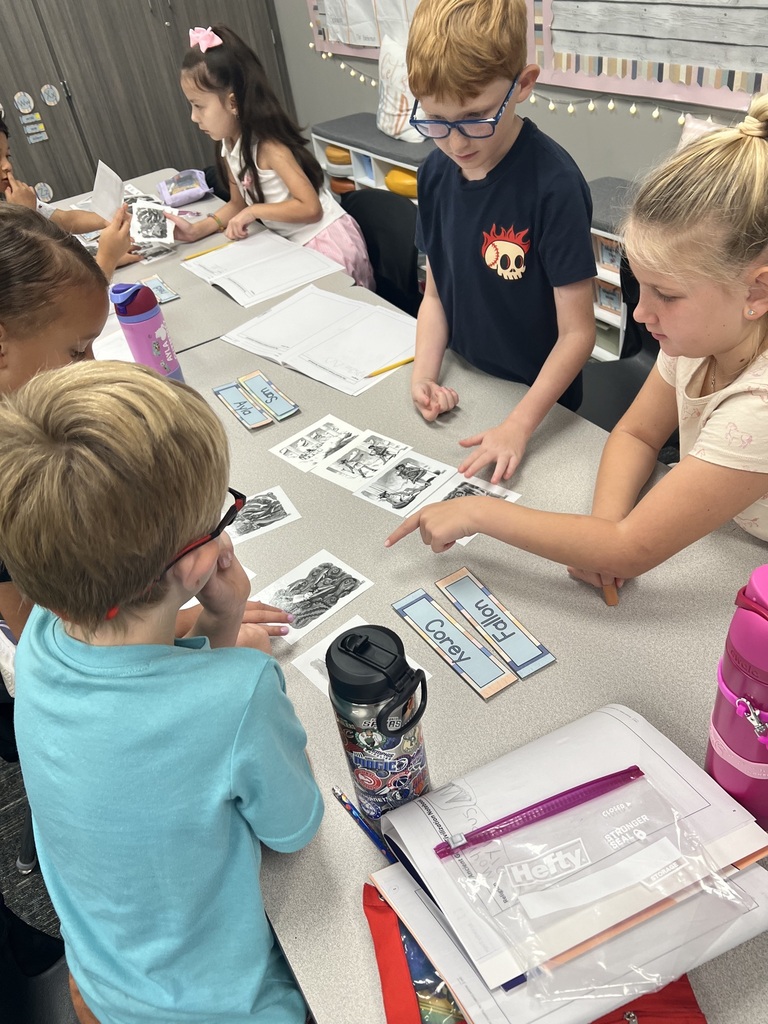 2nd Graders retelling a story