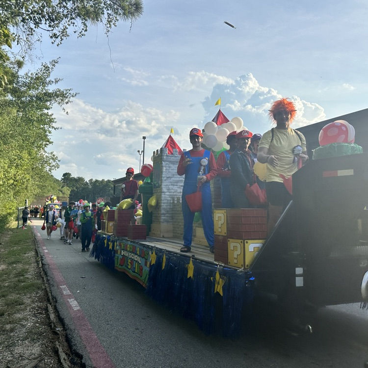 TWHS Homecoming Red and Green Parade! 