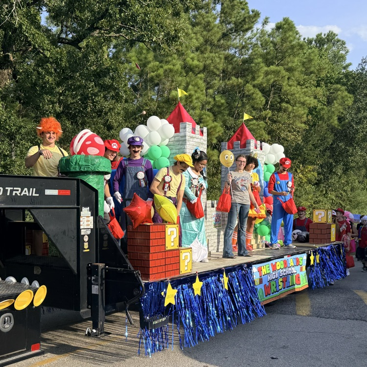 TWHS Homecoming Red and Green Parade! 