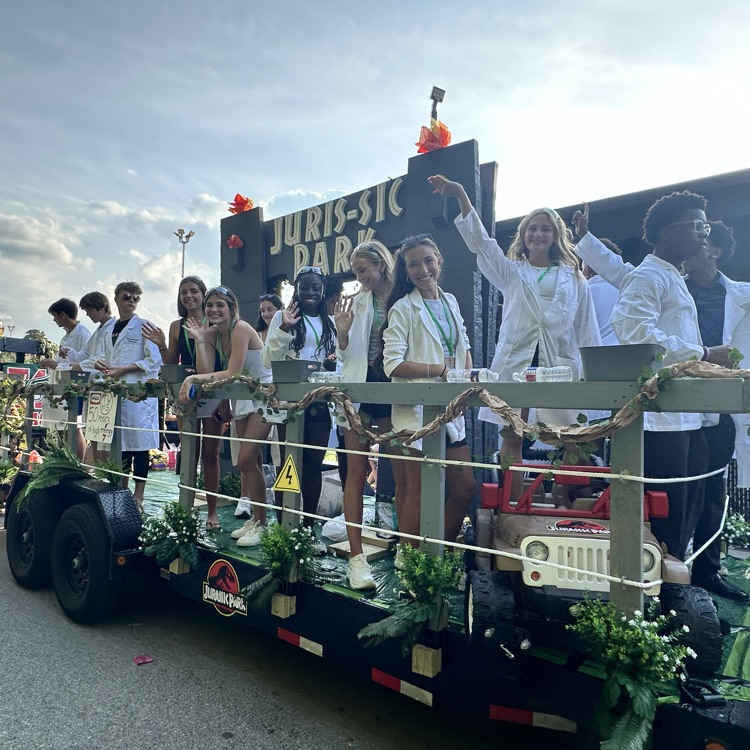 TWHS Homecoming Red and Green Parade! 