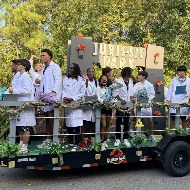 TWHS Homecoming Red and Green Parade! 