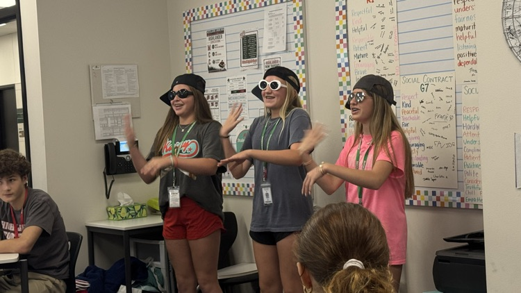 teen leadership students rapping