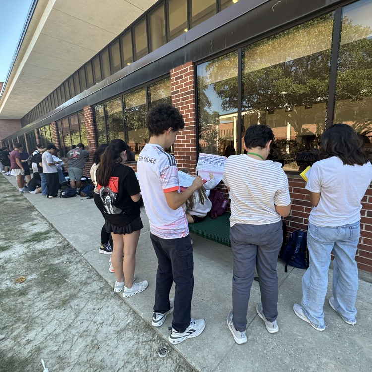 Taking English outside on this beautiful Thursday for a discussion on Isaac’s Storm by Erick Larson.