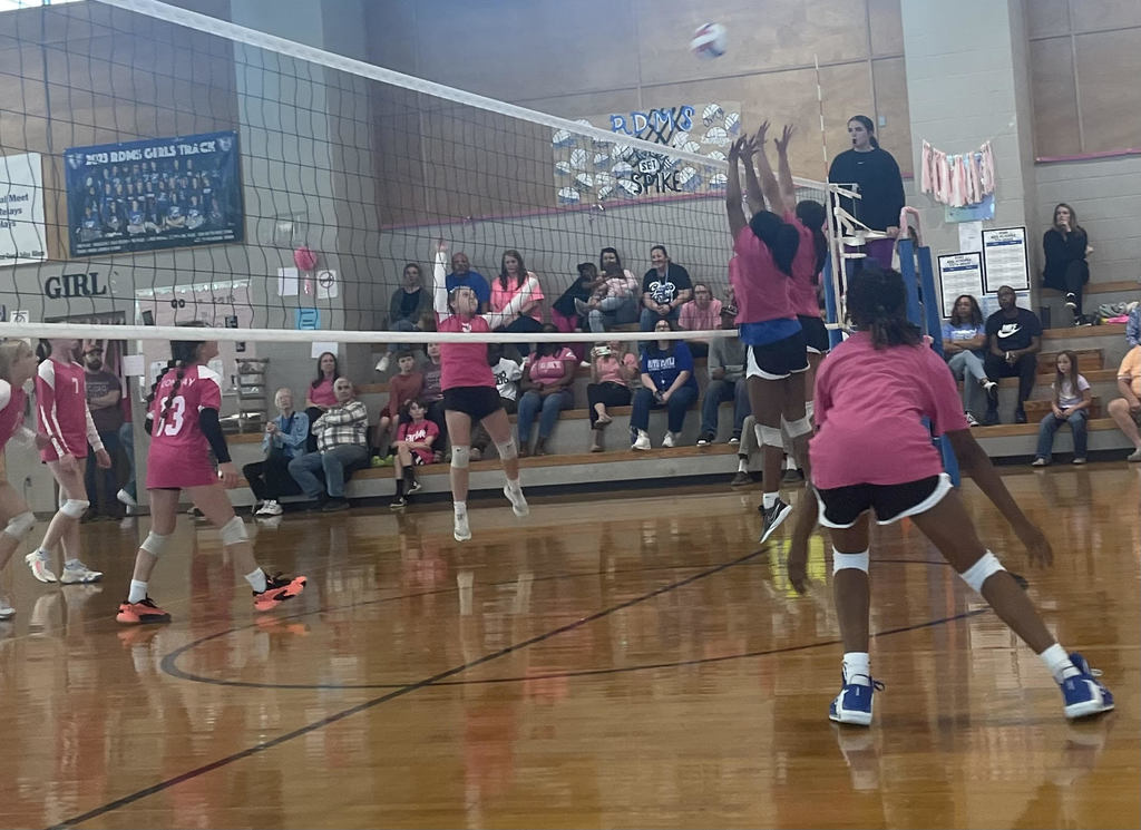 RDMS and CSMS played their last game against each other last night. The game was dedicated to Mrs. Melinda Ferrand, a science teacher at Ruth Doyle who is battling cancer. Seeing these teams come together to show their love for Mrs. Ferrand is amazing.