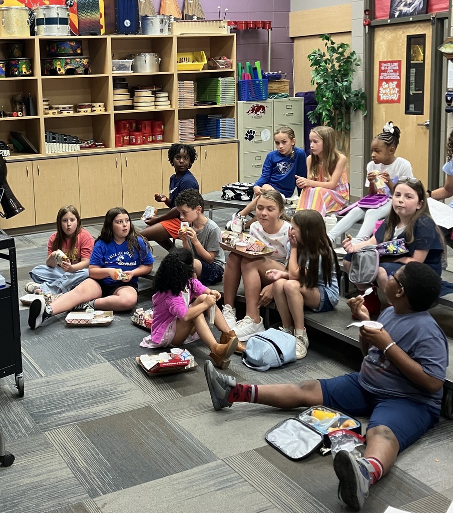 working lunch for singers