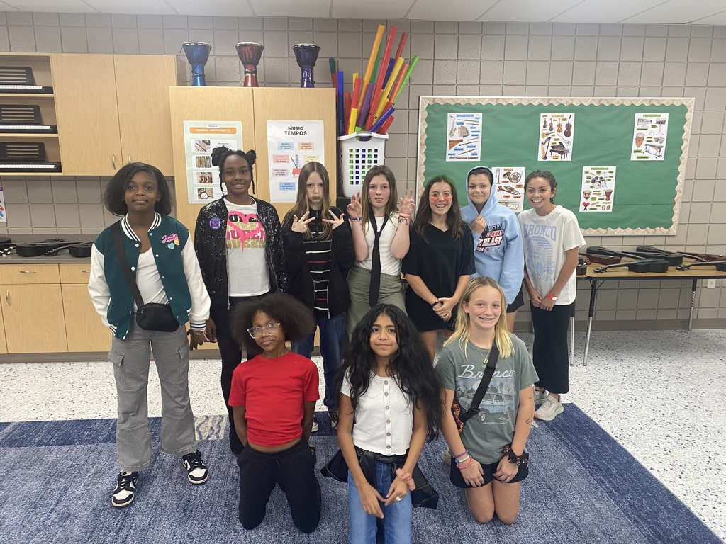 Red Ribbon Day 1 Be Famous - Dress like a Hollywood star, tv star, or famous person.
