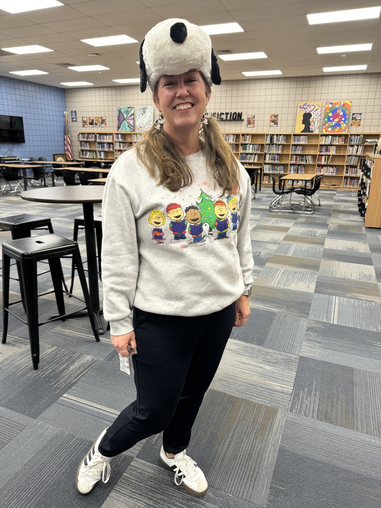 Several teachers brought holiday cheer by dressing up as their favorite Christmas characters! Mrs. Powers transformed into Max from The Grinch, Mrs. LyBrand became the Grinch himself, Mr. Jeffery channeled Yukon Cornelius from Rudolph the Red-Nosed Reindeer, and Mrs. Masters delighted everyone as Snoopy from A Charlie Brown Christmas. What a festive and creative way to celebrate the season!