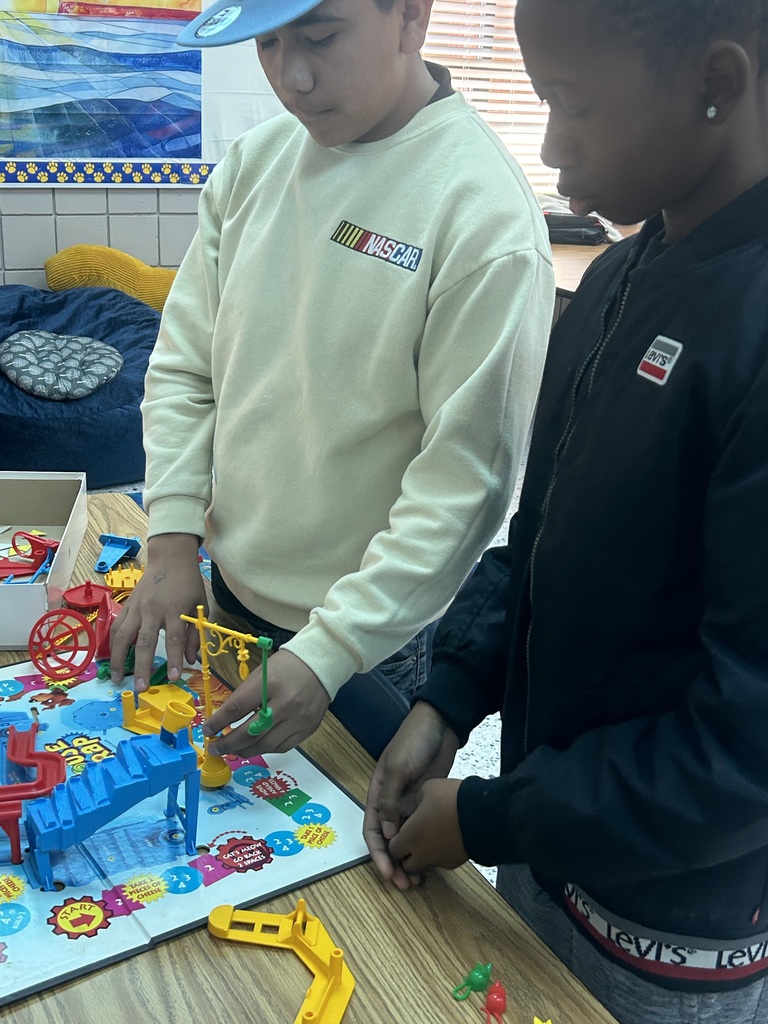 Mrs. K. Bates' Cat Connection Club enjoyed playing board games during Friday's club time!