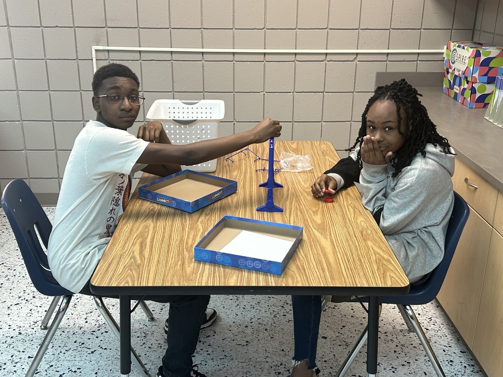 Mrs. K. Bates' Cat Connection Club enjoyed playing board games during Friday's club time!