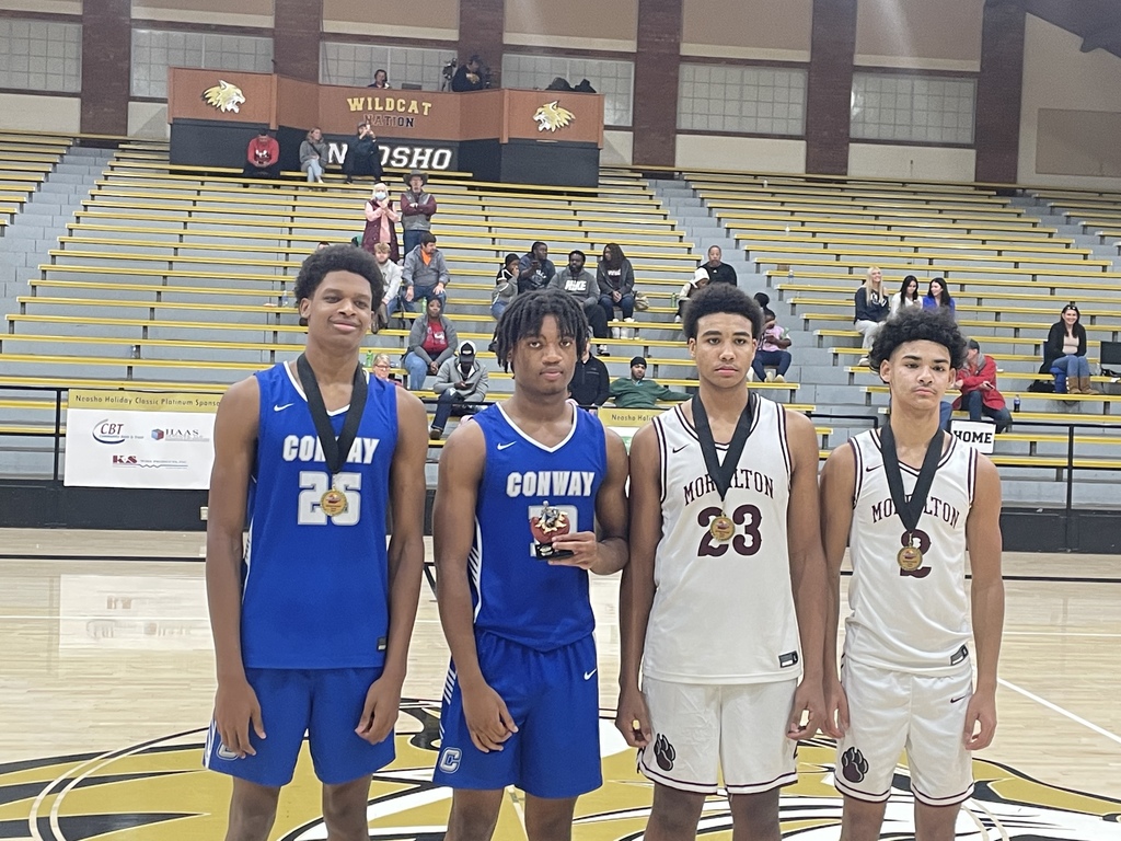 Basketball players with medals