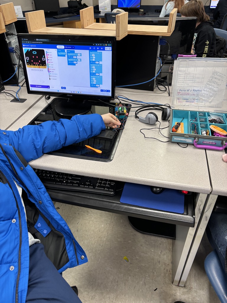 Hummingbird Robotics during WIN time