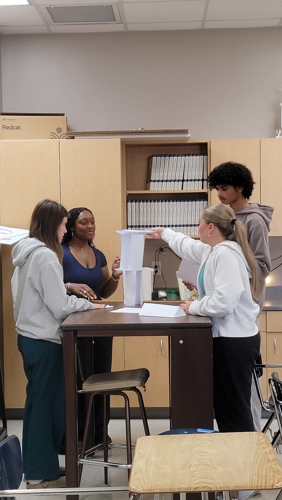 Mrs. Lancaster’s AP Psychology class put their knowledge into action this week! After discussing operational definitions, students defined “finding a creative solution” as building a paper tower taller than 30 inches—using only 10 pieces of paper.