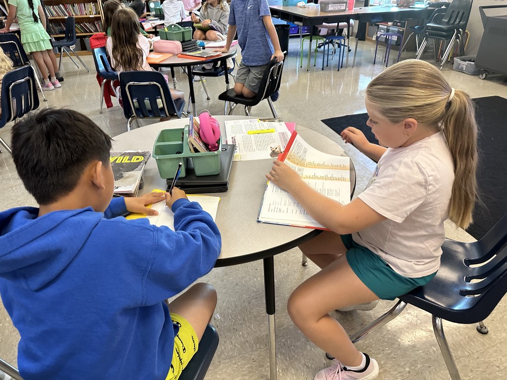 Mrs. Rogoff’s class worked on their dictionary skills together as teams today. 