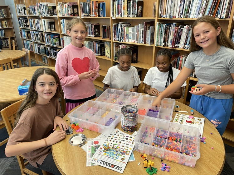 students in makerspaces