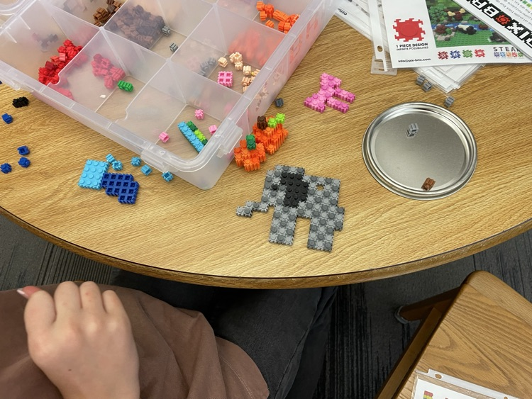 students in makerspaces