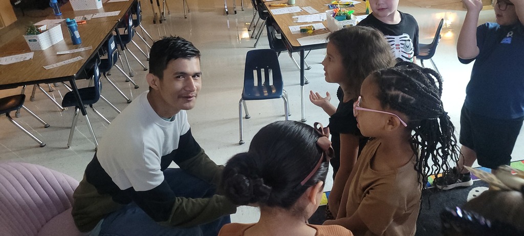 🎉 Big shoutout to our Teacher Cadets! 🎉 Mrs. Langford’s Introduction to Education students are out in classrooms this week, getting their very first taste of what it’s like to be an educator. 🍎 Rylee Smith is teaming up with mentor teacher Sheila Page at Theodore Jones Elementary, and Jose Elias Guzman Vallecillo is learning alongside mentor teacher Denise Wahrer at Ida Burns Elementary. 💡 Thank you to our amazing mentor teachers and schools for opening your doors and supporting these future educators — the journey starts here! ✨ #CHSWampusCats #TeacherCadets #FutureEducators