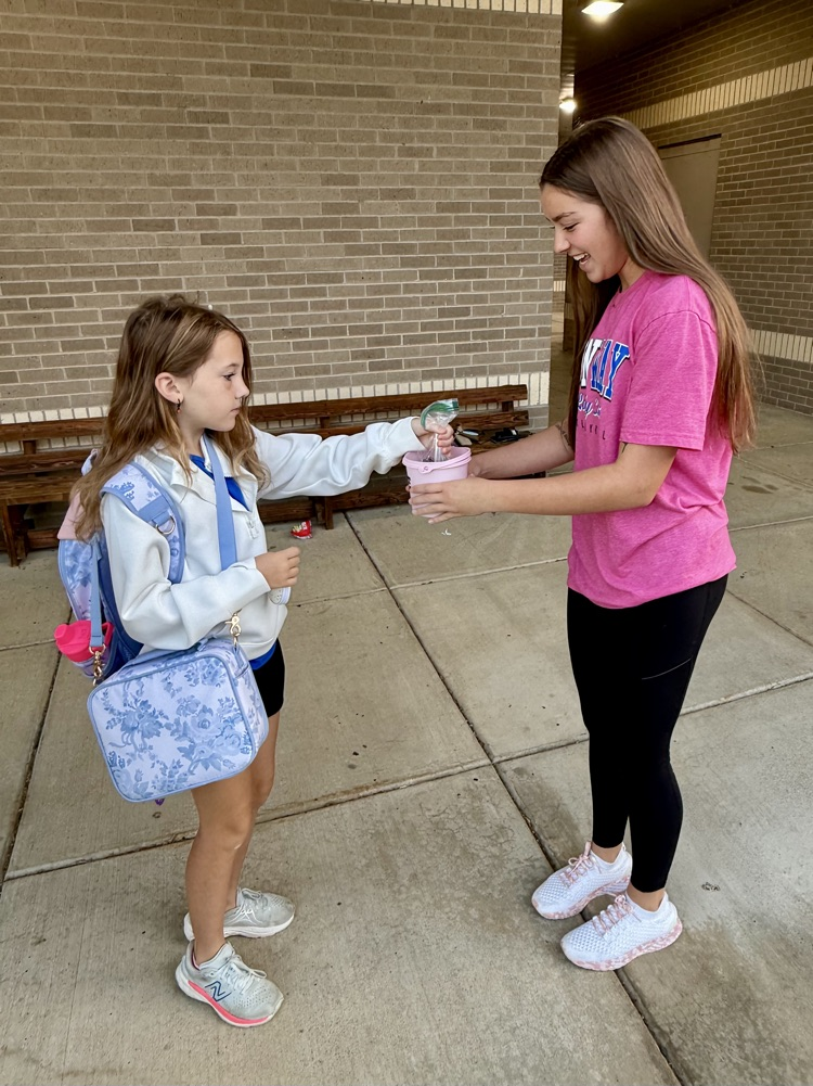 Thank you to WCE for showing up with their coins this morning!🩷