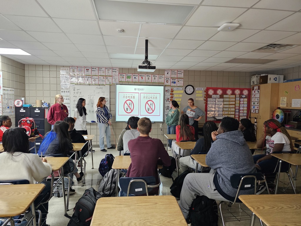 🌏✨ In September, Mrs. Chen’s Chinese 2 students had some very special visitors! Several Conway High School alumni—now majoring or minoring in Chinese at UCA—returned to CHS to share their passion for the language. Students participated in an interactive grammar lesson led by the alumni, complete with prizes 🎁 and souvenirs straight from China 🇨🇳. We’re especially proud that 4 of the 5 visiting UCA students began their Chinese journey right here at CHS with Mrs. Chen, completing 3–4 years in our program! 💙 Their visit was a great reminder that learning Chinese doesn’t stop in high school—it can open doors to exciting opportunities in college and beyond. 🚀 #WampusCats #LanguageLearning #CHSproud #FutureReady