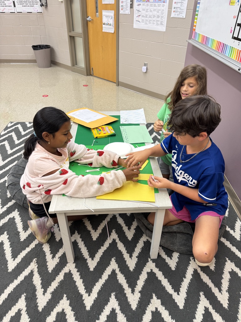 4th Grade Pinnacle became a team of archeologists and worked on a Creative Problem Solving Challenge where they created a new extinct animal, and shared a creative story as to how the animal became extinct.