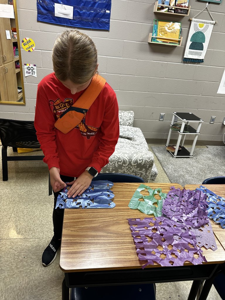 students researching and creating for Hispanic Heritage Month!