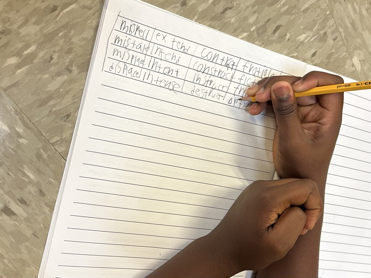 Our third graders love teaming up to build word chains during phonics!