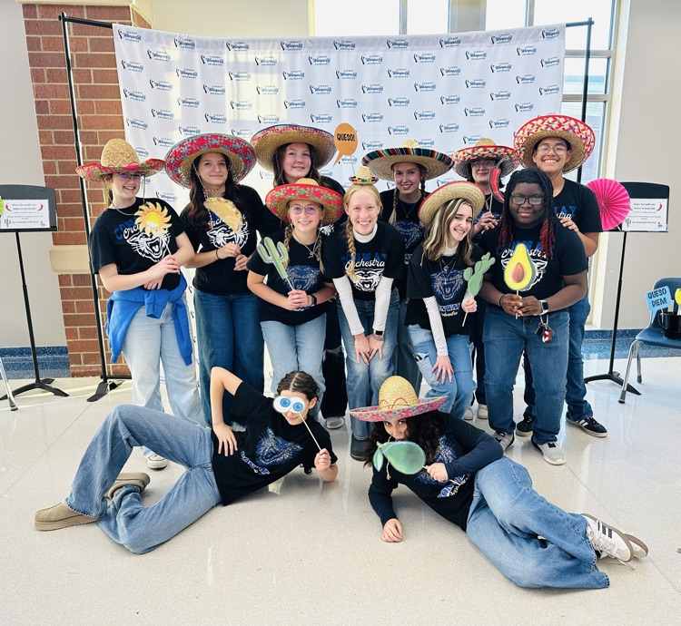 group picture of students 