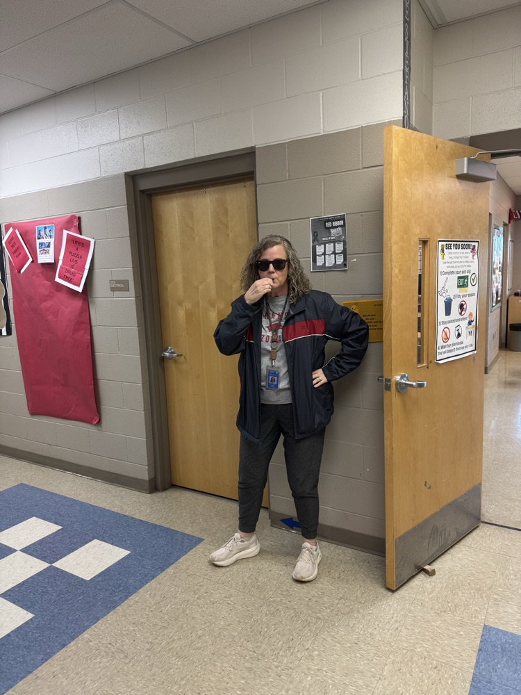 teachers dressing like middle school students