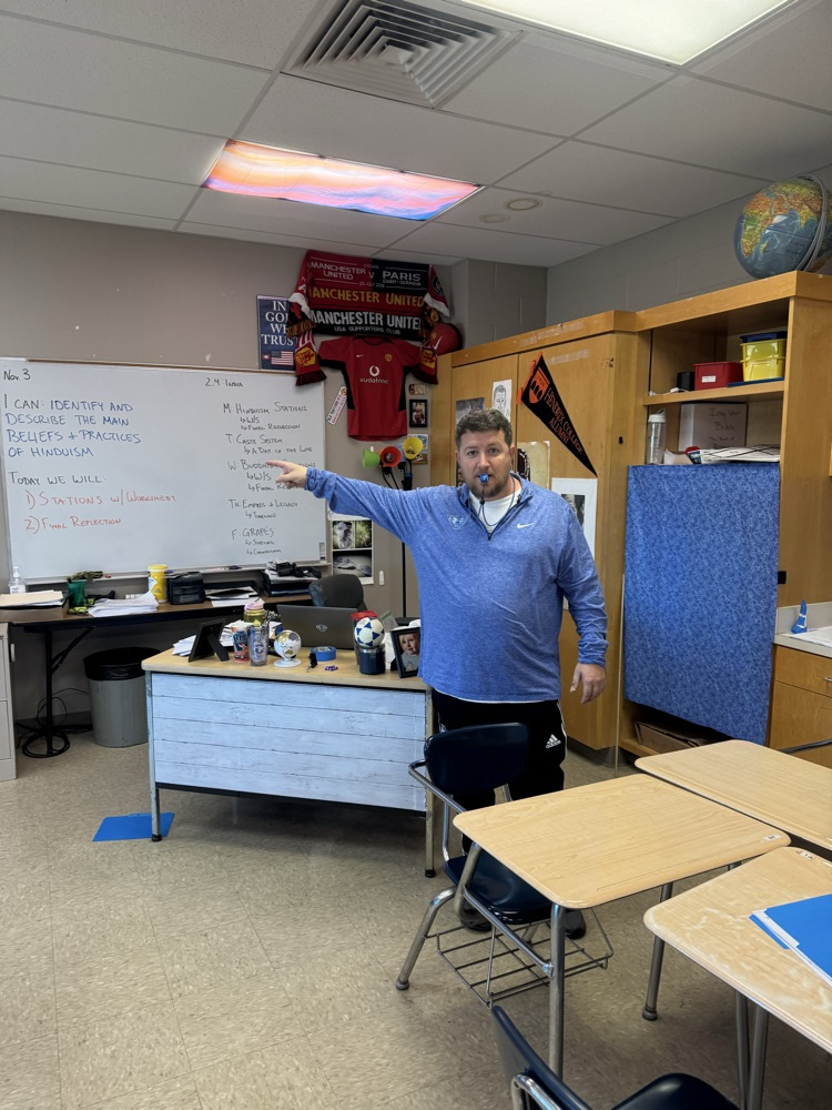 teachers dressing like middle school students