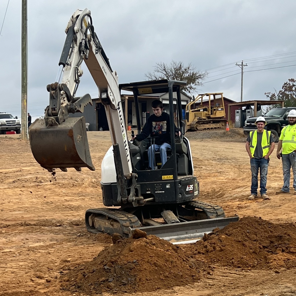 Big machines and even bigger career goals! 🚜💥 Our Transition classes took a trip to the Heavy Equipment Operating Academy in Bee Branch to explore what it takes to train and work in this exciting field.