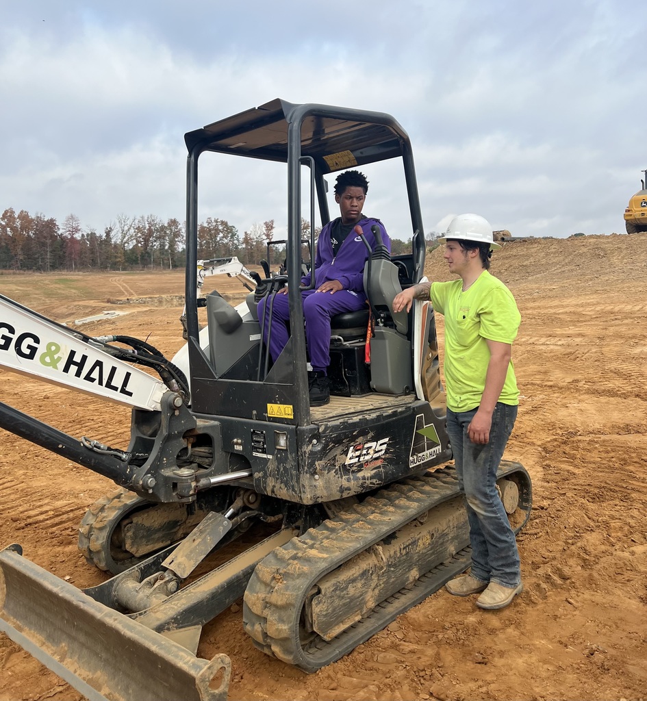 Big machines and even bigger career goals! 🚜💥 Our Transition classes took a trip to the Heavy Equipment Operating Academy in Bee Branch to explore what it takes to train and work in this exciting field.