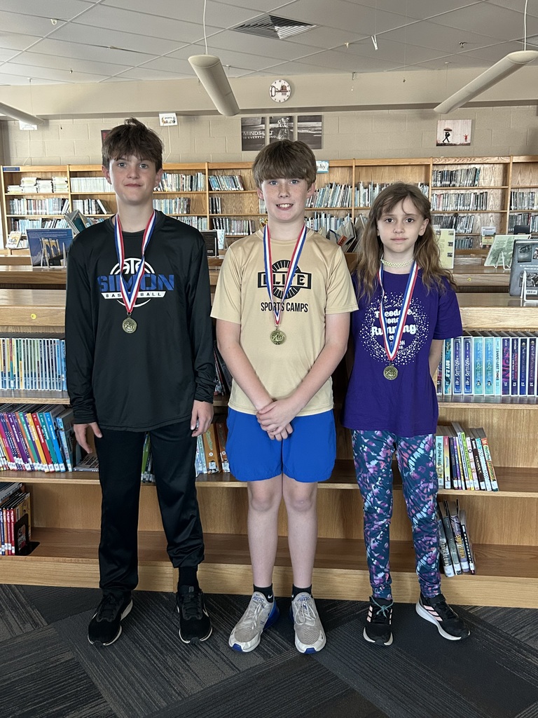Simon Middle School Chess tournament winners 