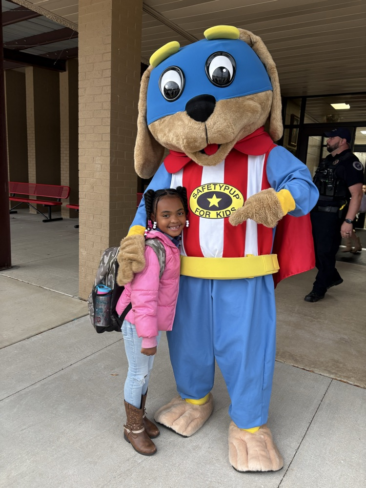 picture of students with safety pup