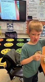 Mrs. Harrison's Second Graders have been working on a "How to Make a Pumpkin Pie" informational writing. We decided to try out our own advice and make a pumpkin pie in a cup. You can tell by our faces who's a pumpkin pie fan...and who is not!