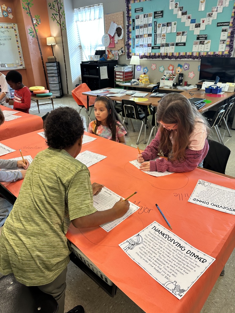 Mrs. Harrison’s 2nd graders’ Thanksgiving Meal PBL! They had to use the menu, consider each person’s likes and dislikes while staying on budget. And they did it!! 🦃🥧🍰🥤
