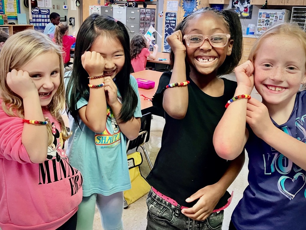 Mr. Smith’s class made bead bracelets to help retell the story of the first Thanksgiving!
