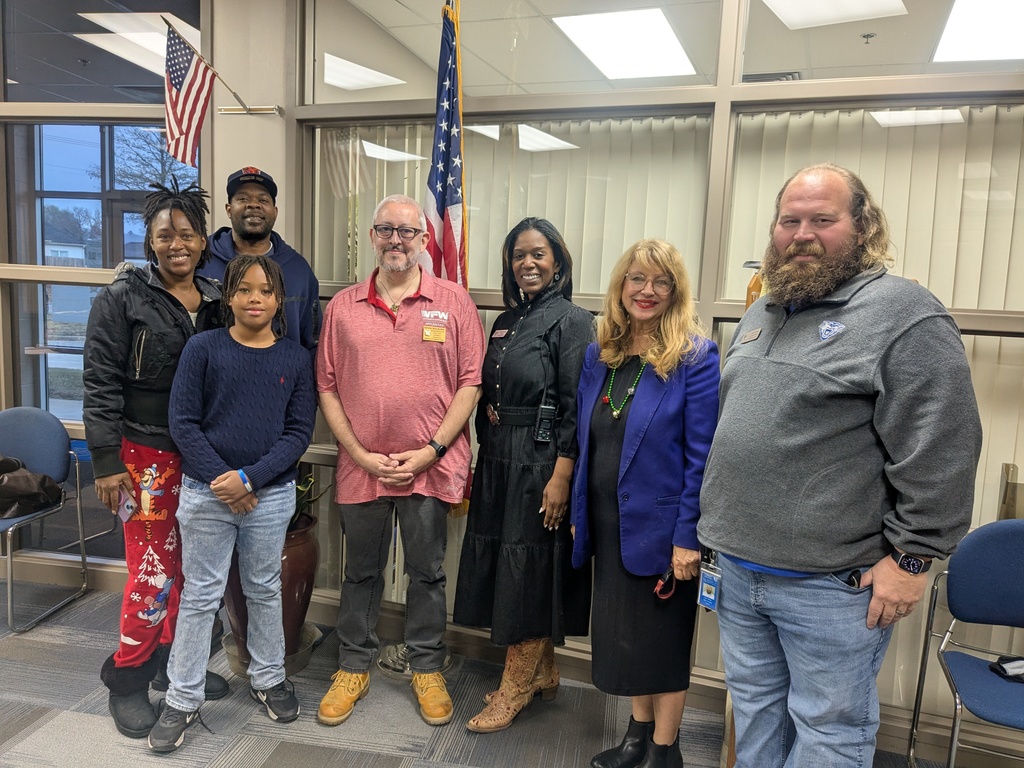 We are incredibly proud of our students for their hard work, talent, and dedication. Please join us in celebrating their outstanding achievements! 🇺🇸 Patriot’s Pen Writing Contest Winners These students represented our school with thoughtful and inspiring essays. • 1st Place – Gracie ($100 prize) • 2nd Place – Regee G ($75 prize) 🅰️🐝 Spelling Bee Winners Our top spellers impressed us with their skill and determination! • 1st Place – William • 2nd Place – Kyus C• 3rd Place – Rosalie G 👏 Congratulations to all our amazing students! We are so proud of you! Keep up the great work!