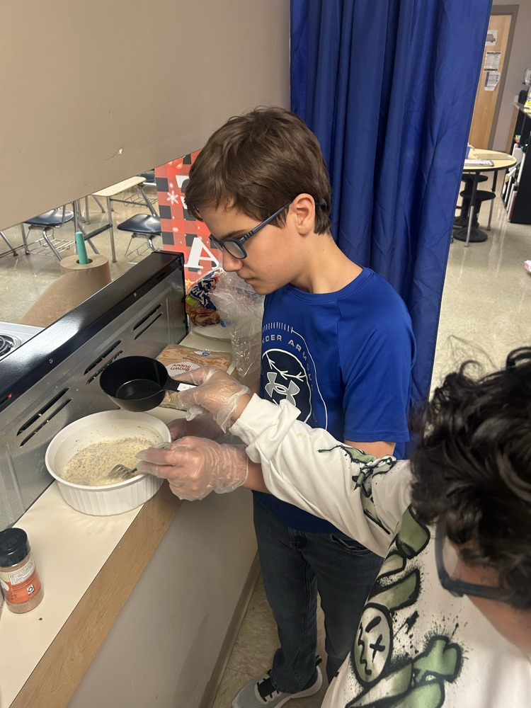 students making French toast!
