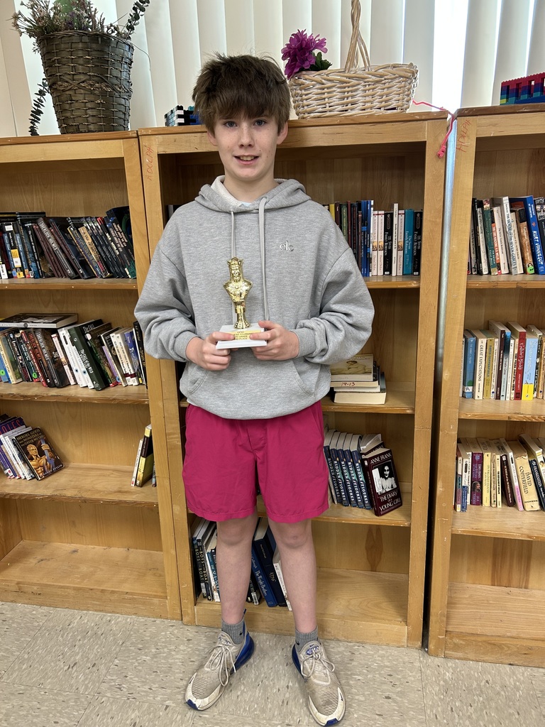 Simon wins big in the Conway Chess Tournament! 5th and under division. Students rewarded with trophies. Oliver L. won 3rd place 6th grade division Chesney B. won 2nd place Jackson S. won 3rd place Titus T. won 4th 7th grade division Rhett G. won 1st place Beau L. won 2nd place Eli D. won 3rd place These students will represent Simon in the Arch Ford Finals in May. The rest of the team scored in the top half of the field for a great showing. Congratulations to all!