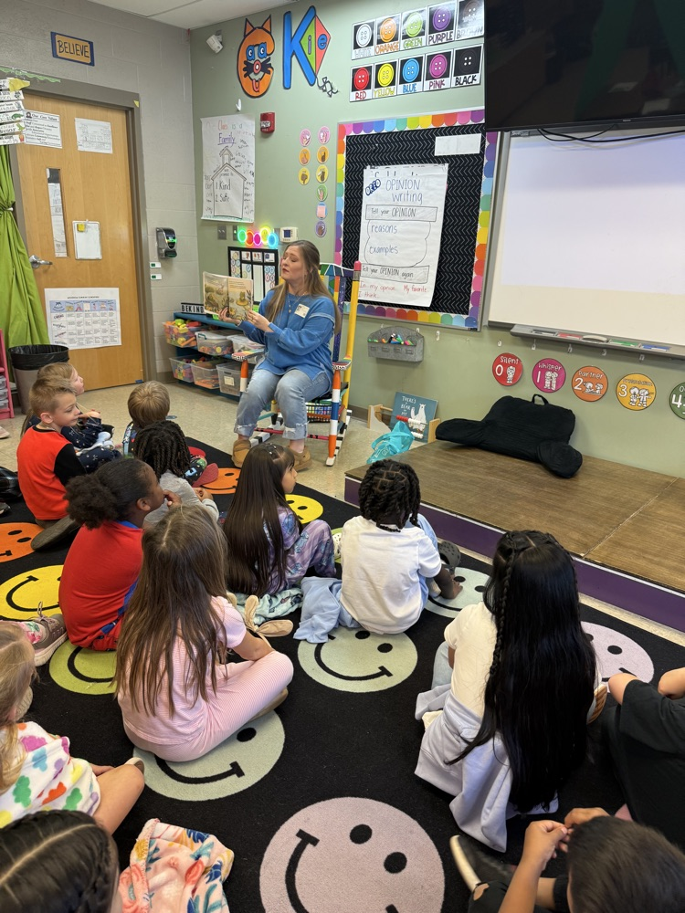 A big thank you to Kendra James, author of Charlie Horse, for coming to read to Mrs. Robert’s class! 