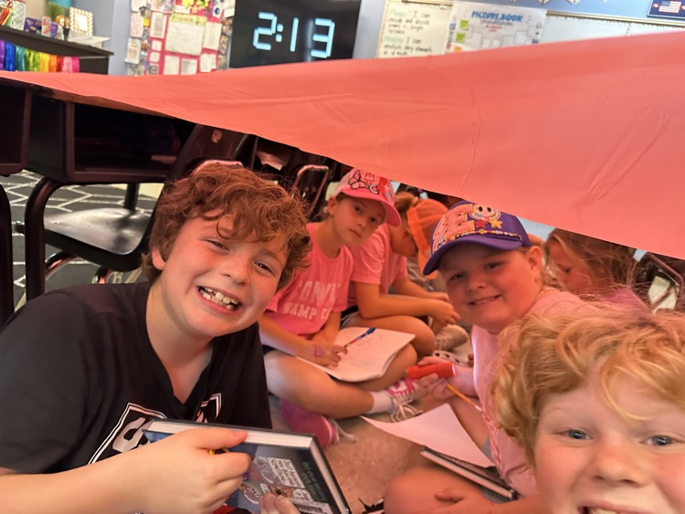 To kickoff Read Across America Week, Mrs. Hill’s and Mrs. Kingsbury’s Literacy classes started a Book Showdown.  The students enjoyed reading new books and voting for their favorites!