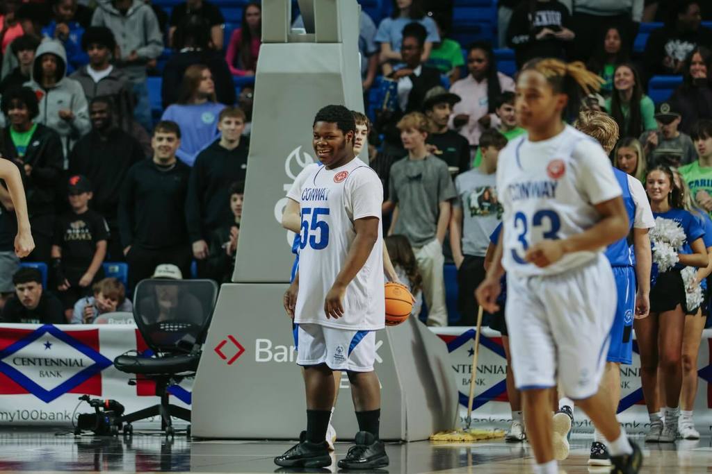 basketball players smiling