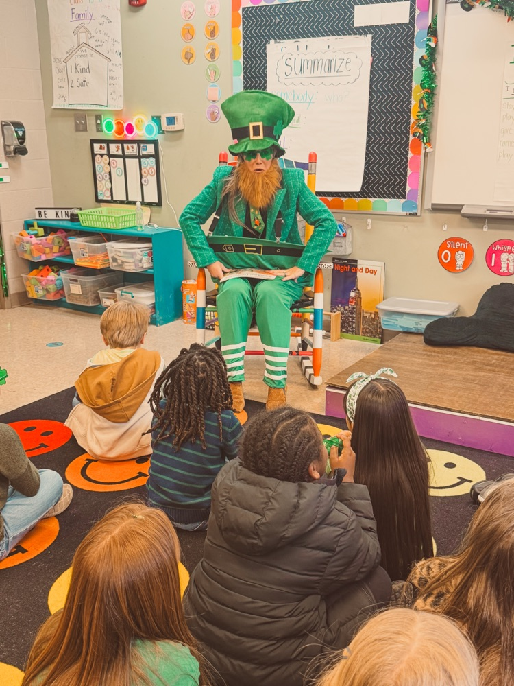 Leprechaun Ash O’Malley made a guest appearance in Mrs. Robert’s class today!  Kids read a story of the Luckiest Leprechaun and played leprechaun games.