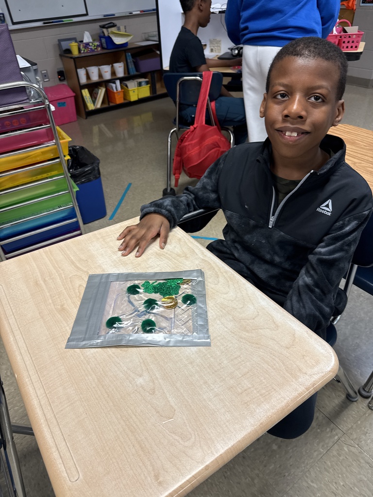 students making a sensory bag