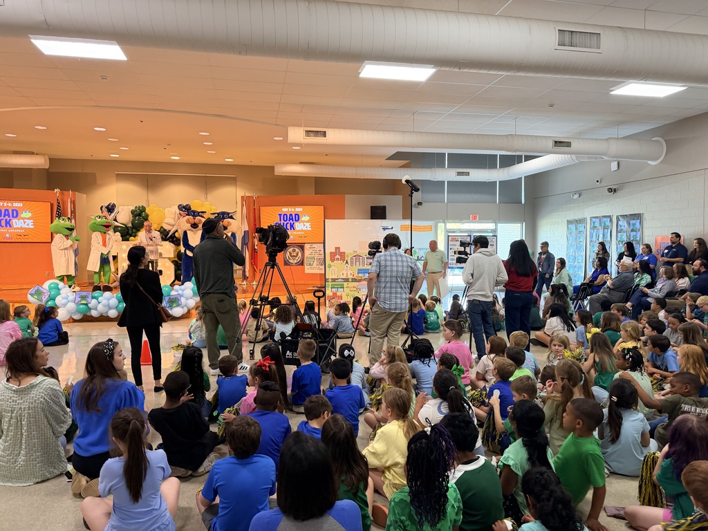 Toad suck daze press conference photo