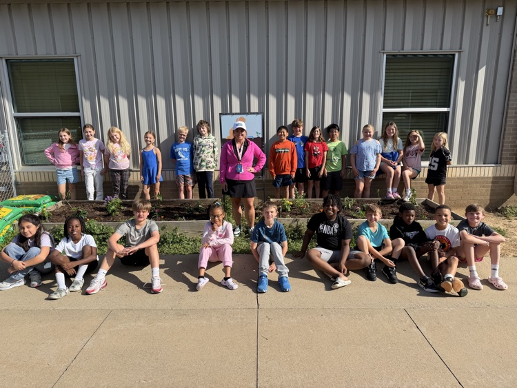 The Pollinator Playground is off to a great start!   Thank you for Mrs. Carmen Lindsey & Tara Brown for all of the help. 