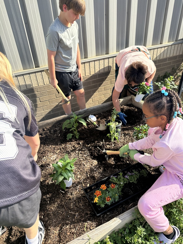 The Pollinator Playground is off to a great start!   Thank you for Mrs. Carmen Lindsey & Tara Brown for all of the help. 