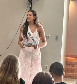 Thank you, Miss Natural State Teen LIly Burns for reading to our 2nd graders this week. Lily is from a 6 generation farming family and she shared her passion of farming by reading her favorite book, "Farmer Jack the Never-Ending Puzzle."