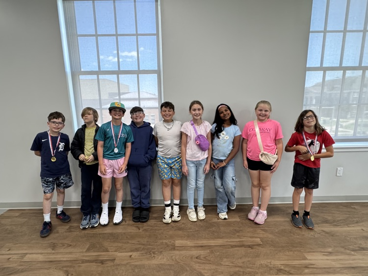 Fourth grade Pinnacle had the best time competing in our District Quiz Bowl tournament today. Awesome job to all the competitors!