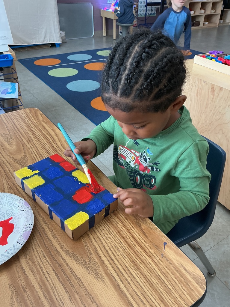 child painting 