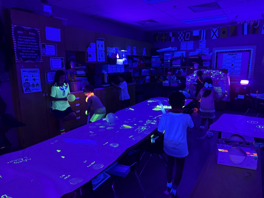 Glow Party
